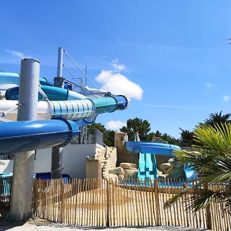 Отель Camping Le Clos Des Pins Сент-Илер-де-Рье Экстерьер фото